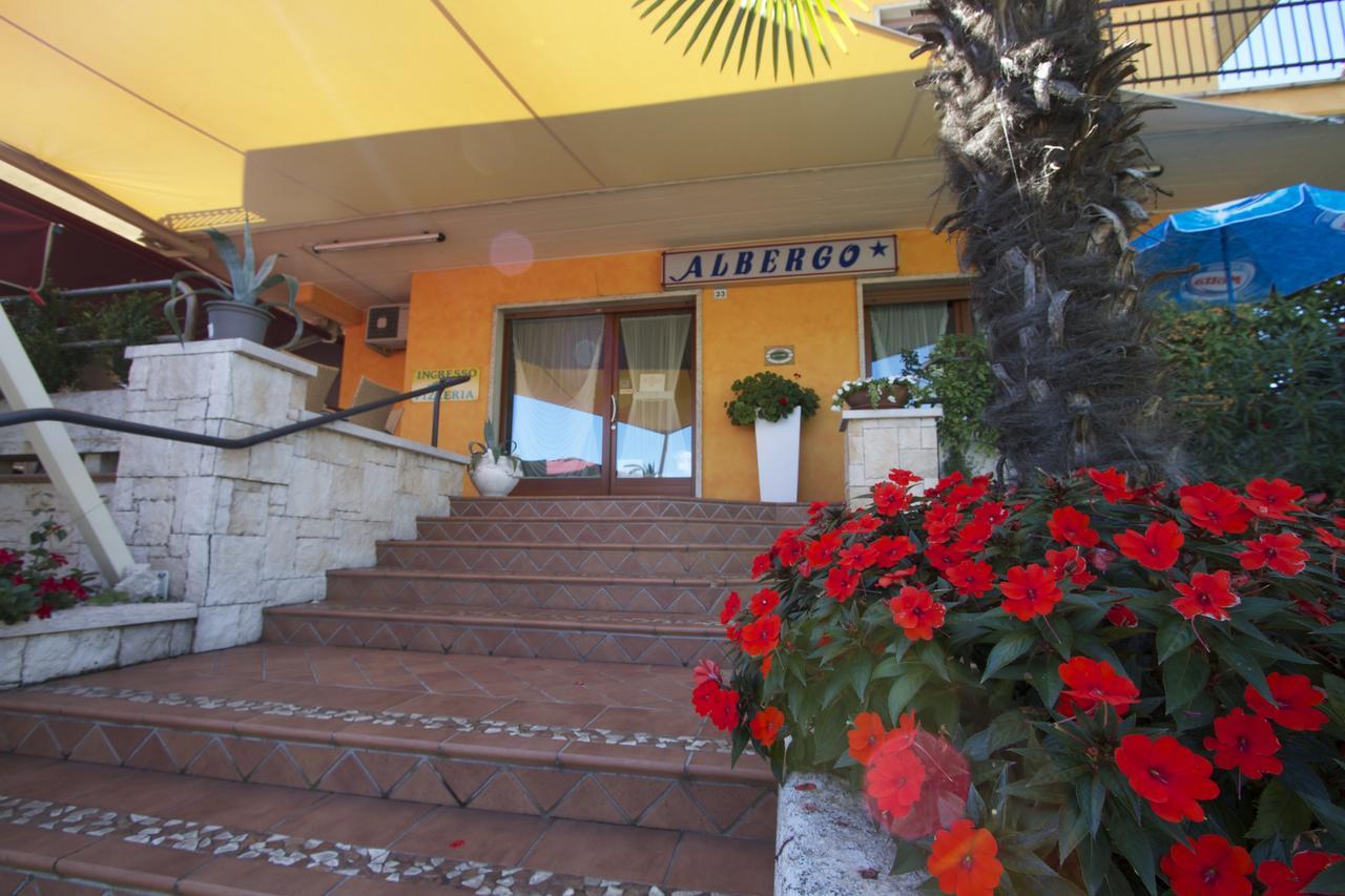 Albergo Tavernetta Castelnuovo del Garda Eksteriør billede