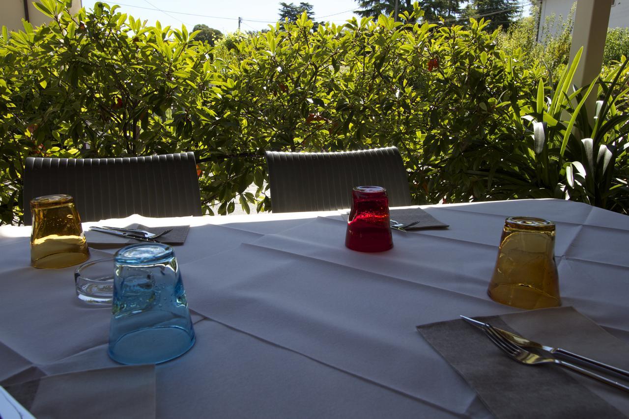 Albergo Tavernetta Castelnuovo del Garda Eksteriør billede